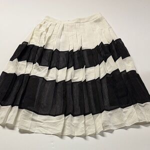 Banana Republic Black and White A-Line Skirt